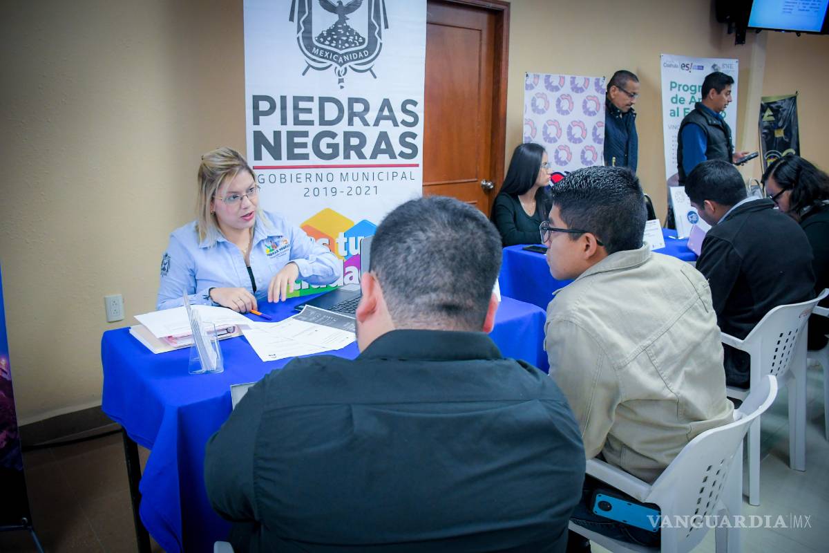 $!Ofrecen trabajo a estudiantes durante Segunda Feria del Empleo en Piedras Negras