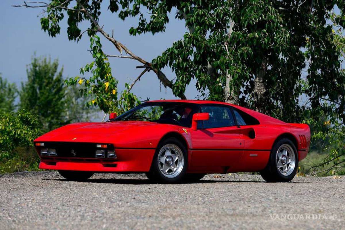 Pide probar un Ferrari y se da a la fuga