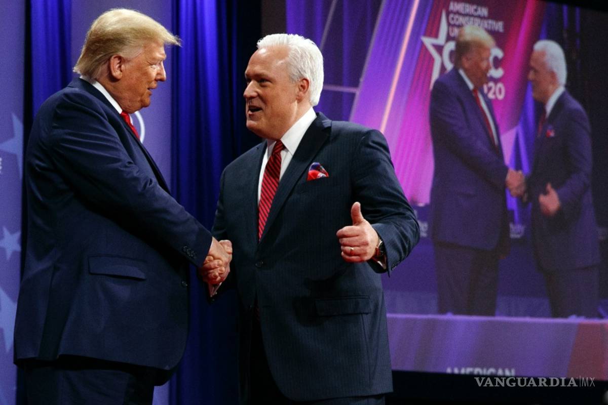 Campaña de Trump recluta médicos opuestos a confinamientos por la pandemia del coronavirus