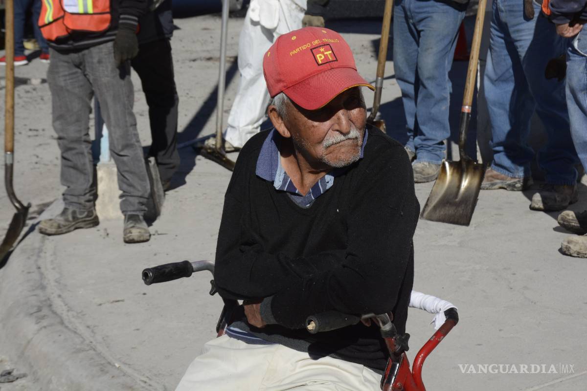 $!Los salva de la indigencia; ahora quiere verlos sanos