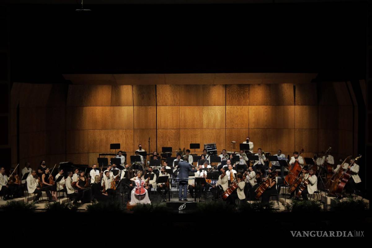 $!Saltillo, Coah. Mex. 24 de marzo del 2022 Concierto de la Orquesta Filarmónica del Desierto con la participación estelar de la chelista María Coll