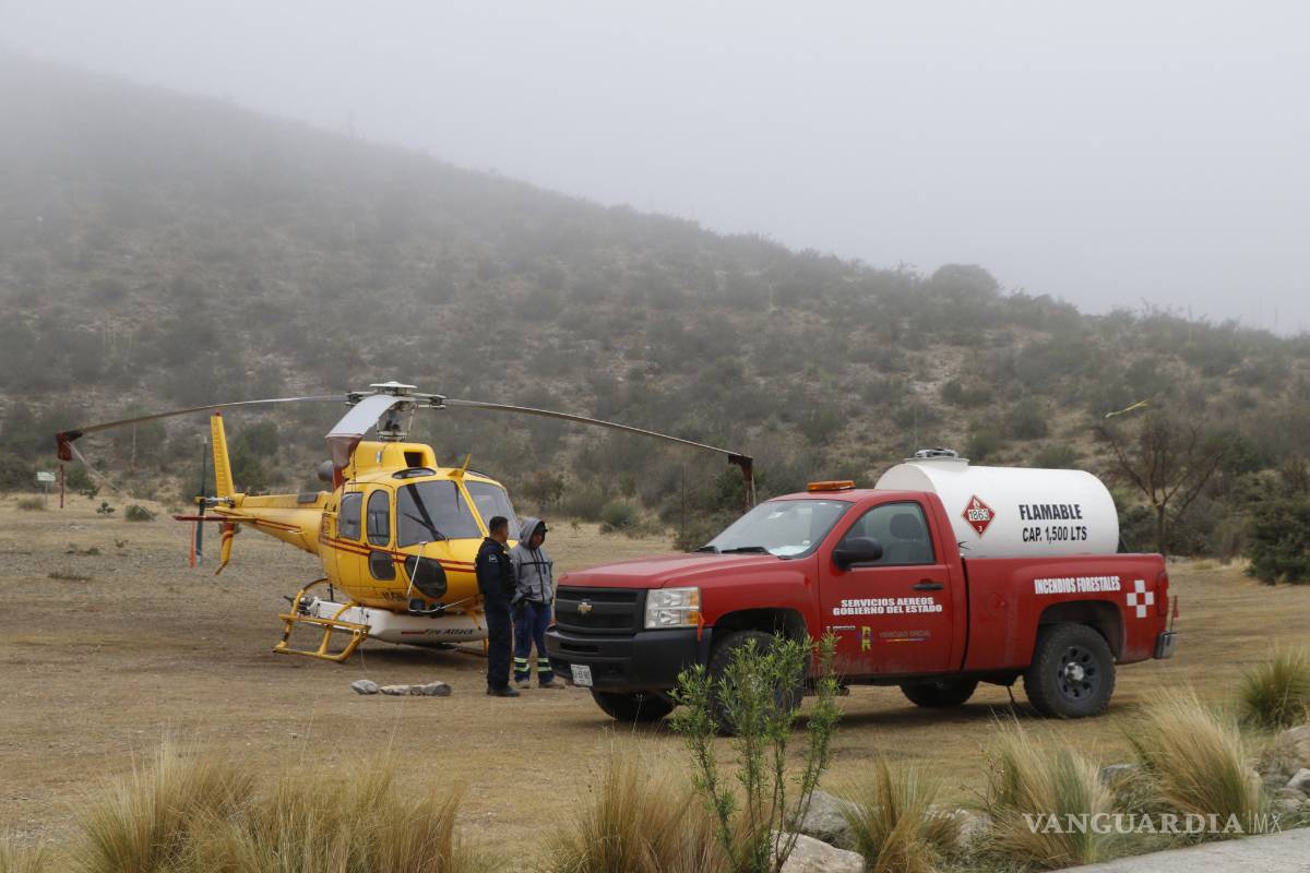 $!Un millón de pesos diarios cuesta combate a incendio en cañón de San Lorenzo