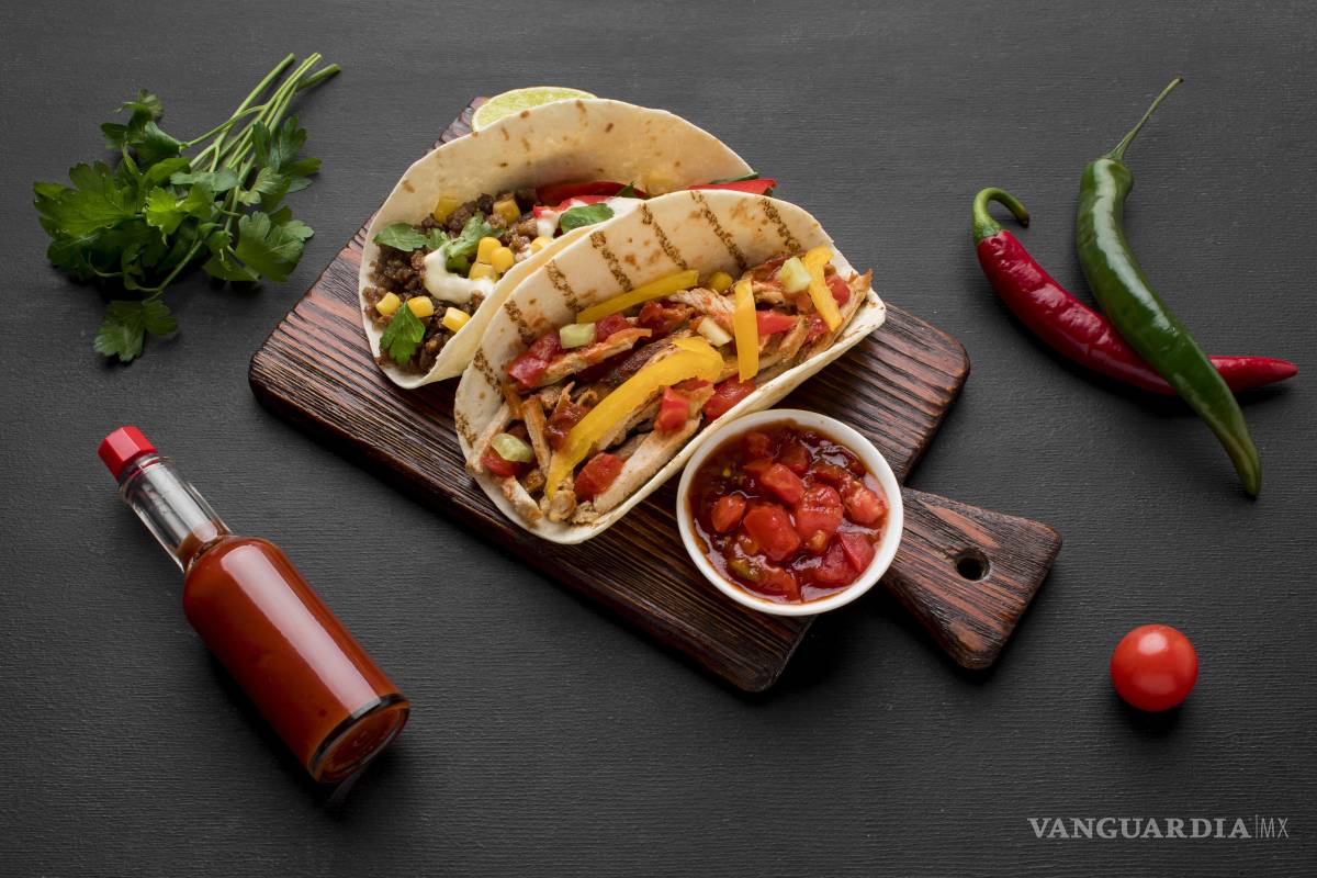 $!Cena especial: Fajitas de pollo al limón con pimientos.