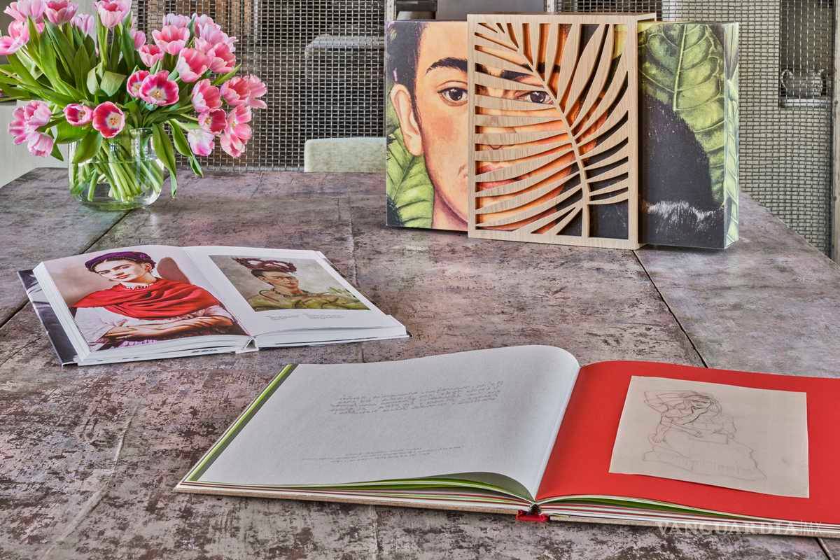 Publican libro de colección con 34 dibujos de Frida Kahlo