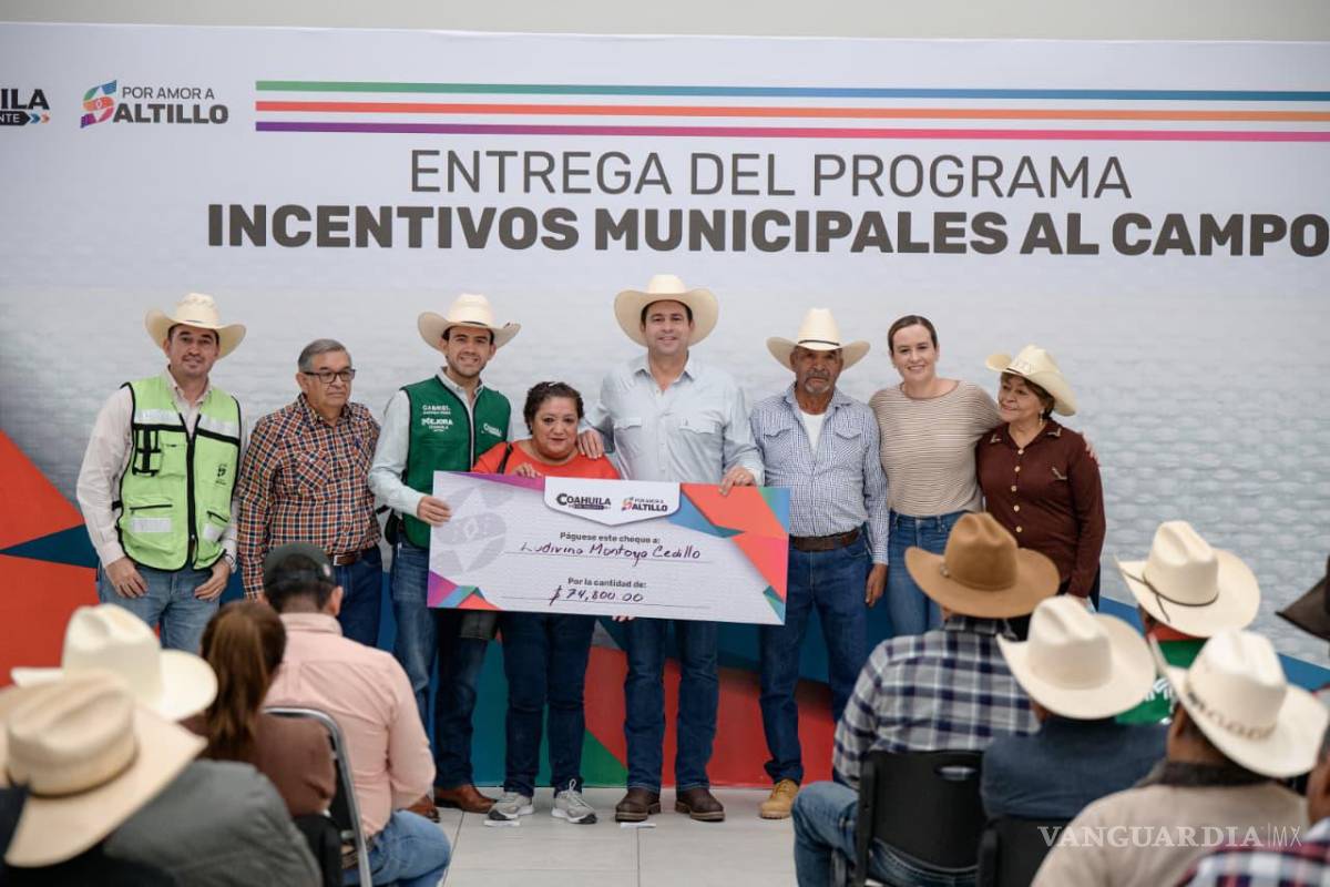 $!Productores de diversas comunidades rurales recibieron apoyos para barbecho, rastra y siembra, parte de una inversión histórica que fortalece la actividad agrícola del municipio.