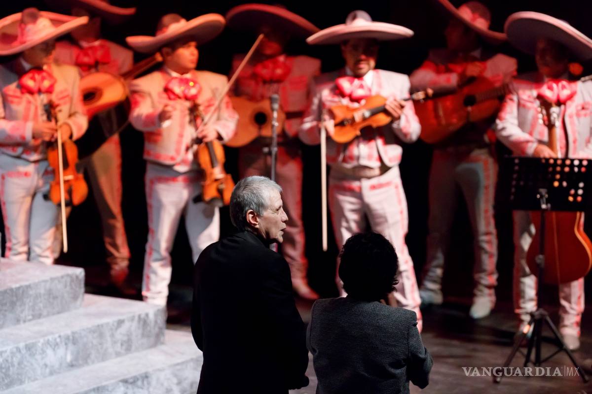 $!Héctor Bonilla ve en López Obrador una bondad férrea y honradez a toda prueba