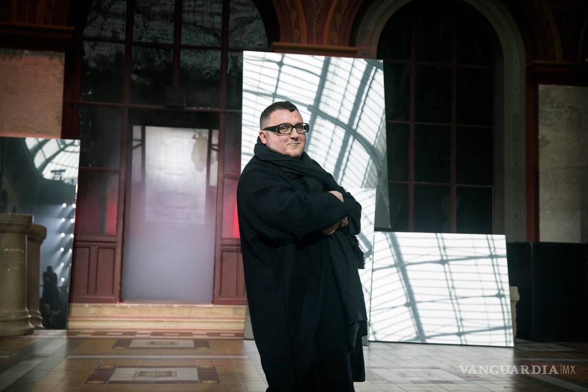 Alber Elbaz renuncia a Lanvin... ¿Se va a Dior?