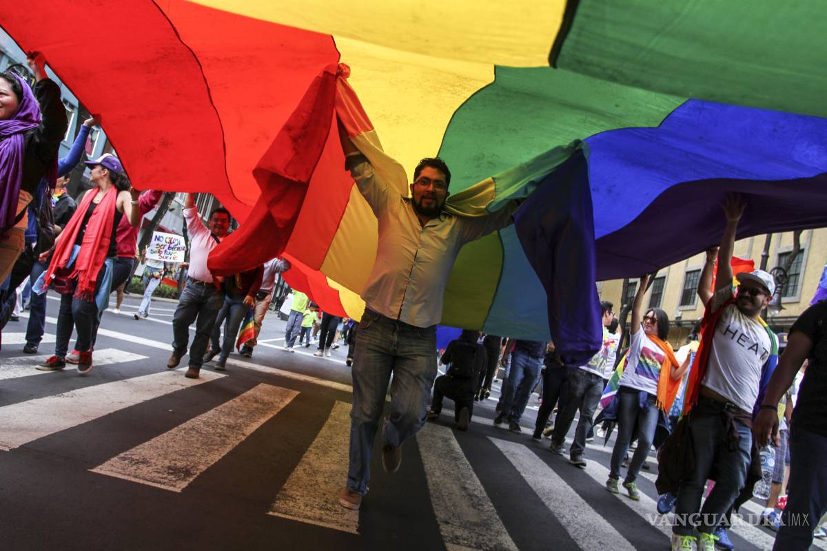 Padres podrían perder custodia; sería delito ‘curar’ la homosexualidad