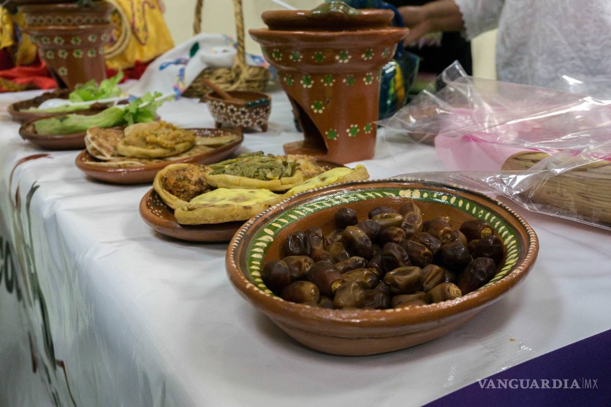 A comer en Arteaga en el Encuentro Estatal de Cocineras Tradicionales