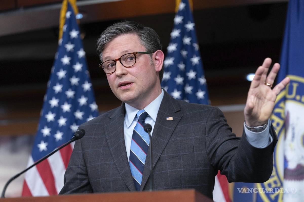 $!Al no incluir el tema de la migración, la propuesta al parecer no avanzará en la Cámara de Representantes, advirtió el líder republicano Mike Johnson.