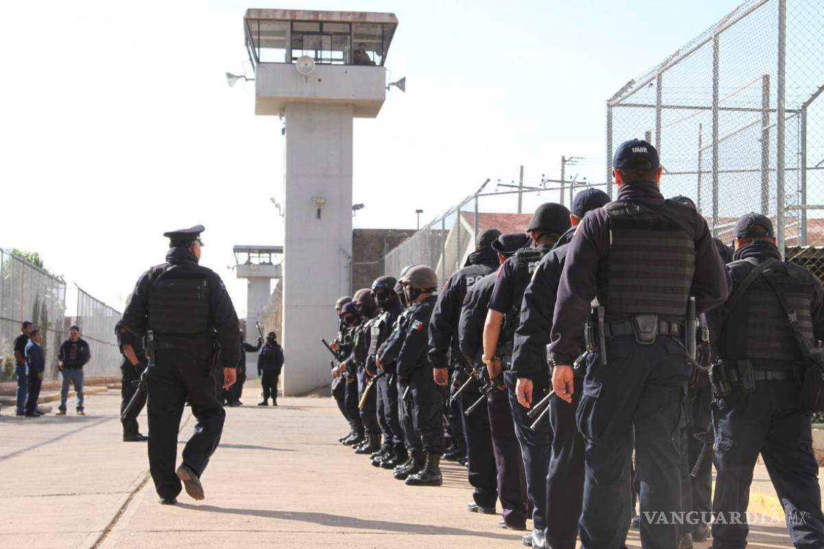 Decomisan armas, drogas y celulares en penal de Cieneguillas