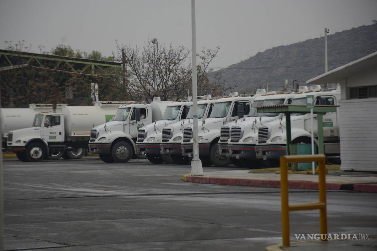 $!En Saltillo reabren ducto; piden evitar compras de pánico por gasolina
