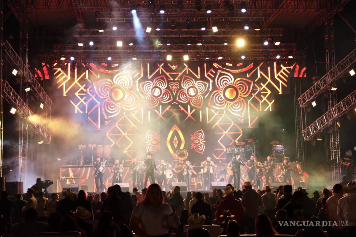 $!Banda Brava fue la primera en subir al escenario, interpretando canciones como “Amor Limosnero”, “Se Fue La Pantera” y “Señora bonita”.