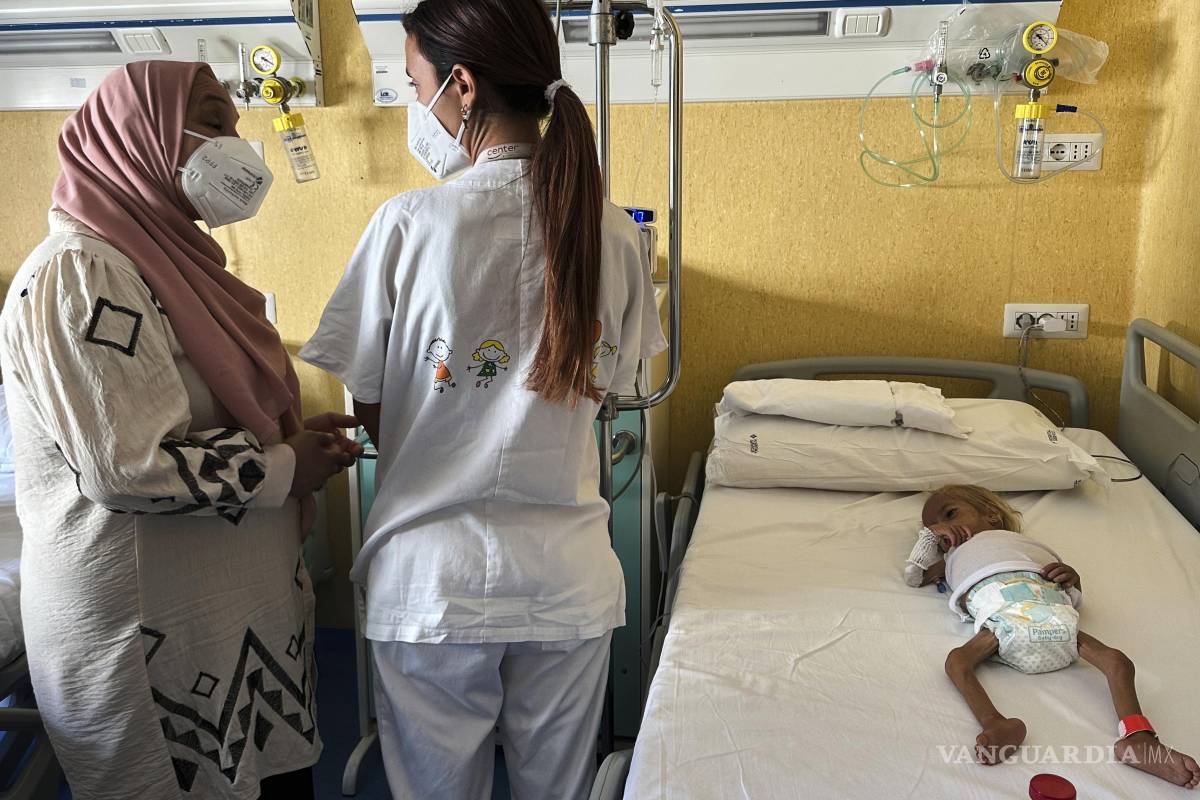 $!Shamm Qudeih descansa en su cama en el Hospital Infantil Santobono Pausilipon de Nápoles, en el sur de Italia.