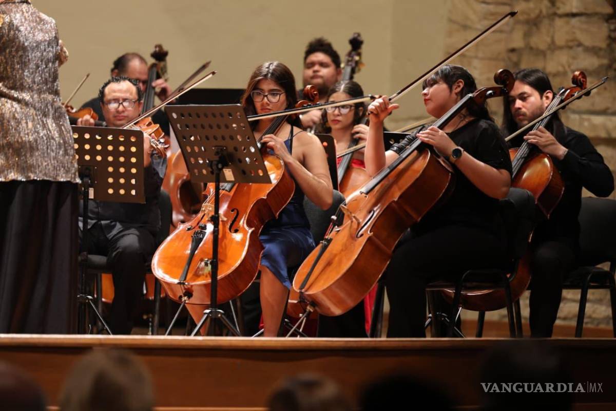 $!Público saltillense asistió al Museo de las Aves para disfrutar del programa inaugural de la temporada “Latidos”, con obras de Scarlatti, Albinoni, Rota y Verdi.