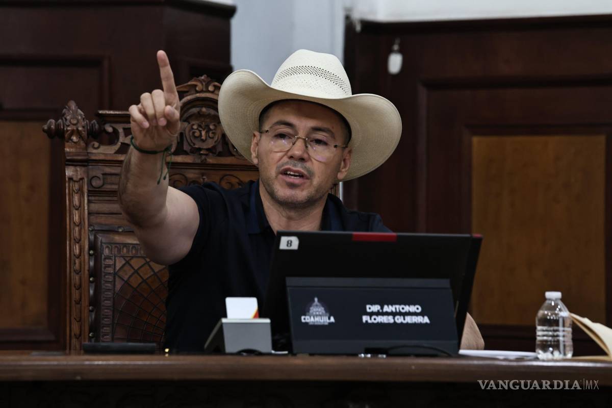 $!El legislador petista rechazó abandonar el pleno al sostener que sus ausencias estaban justificadas por motivos médicos.
