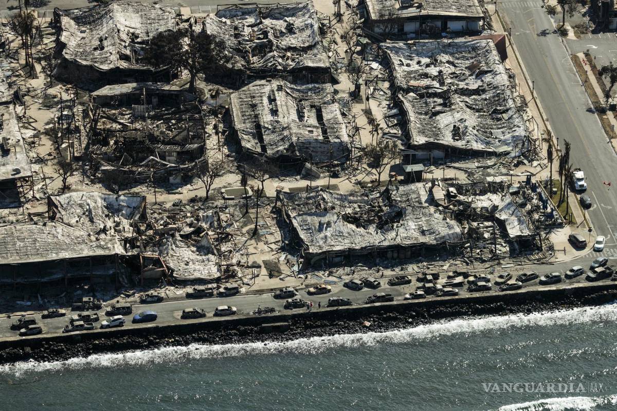 Una sobreviviente narra cómo corrió hacia el mar para escapar del incendio forestal en Lahaina