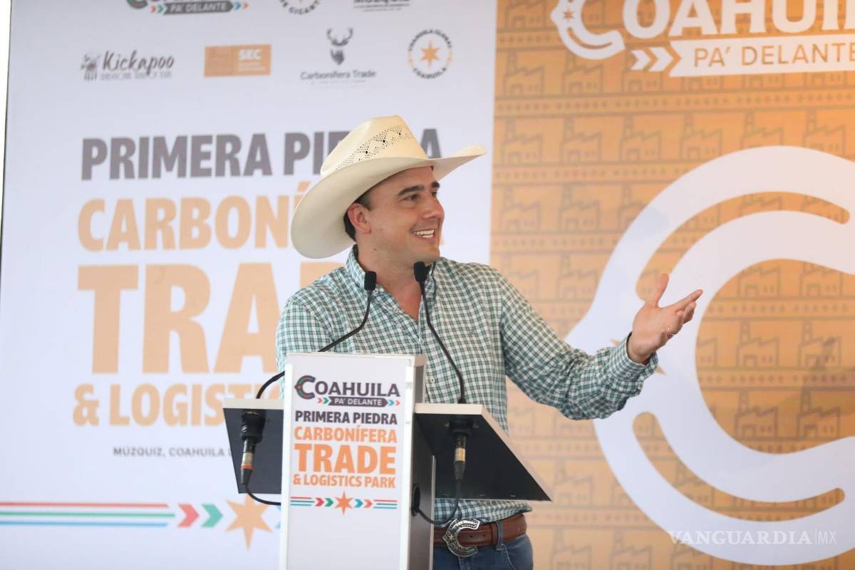 $!Este fin de semana, el Gobierno del Estado participó en el evento de la colocación de la primera piedra de un parque industrial en Múzquiz.