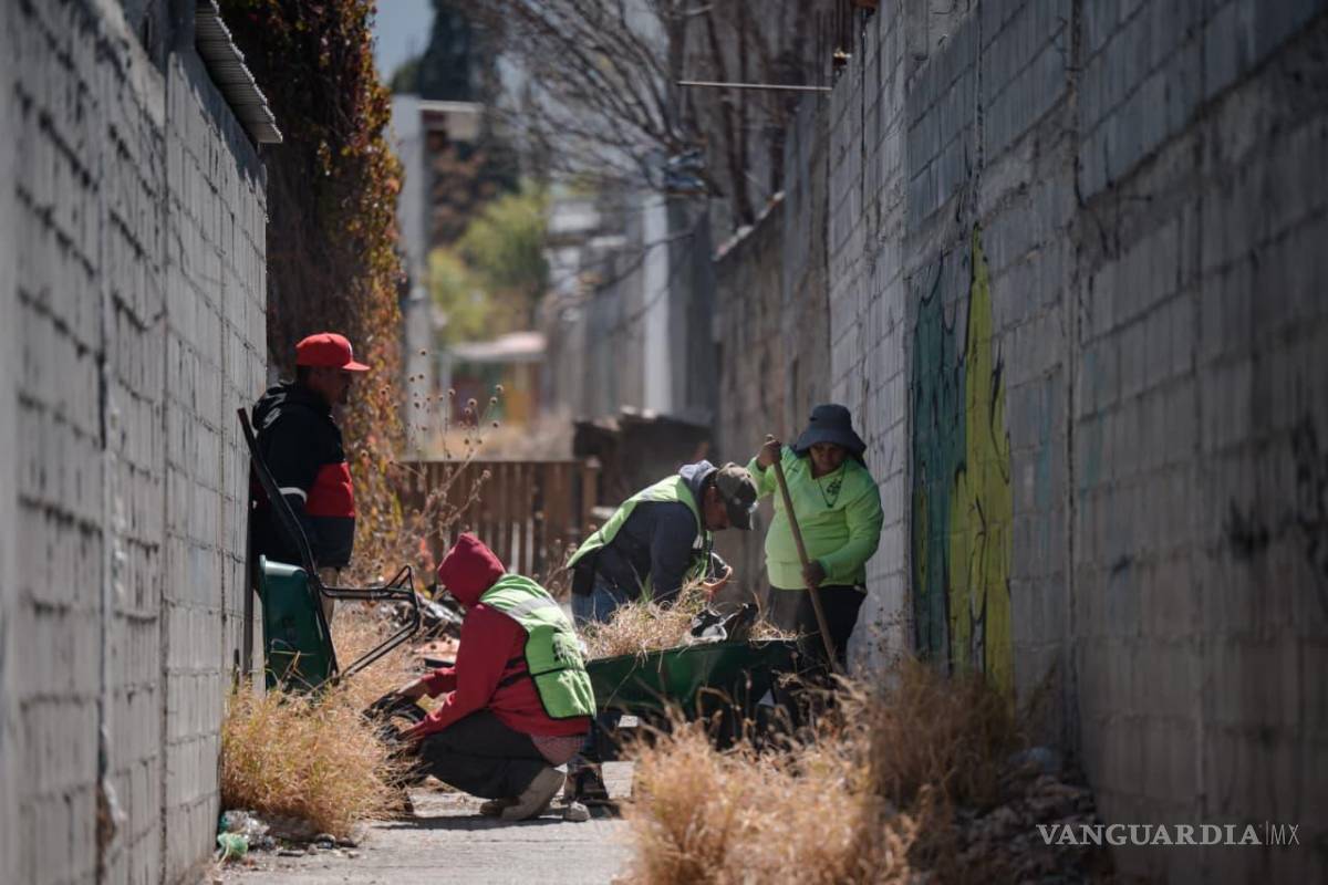 $!También se rehabilitan plazas en otras colonias con inversión de 2.6 millones de pesos, informó el Alcalde.
