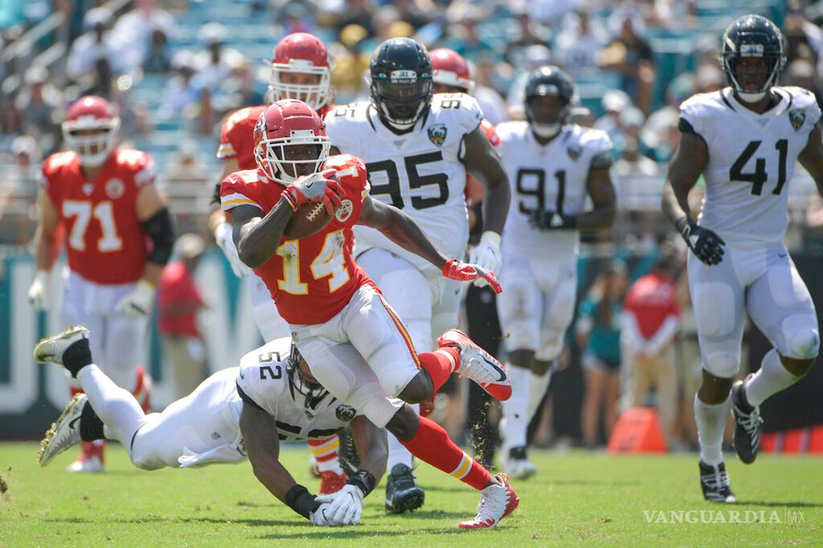 Chiefs lucen aplastantes ante los Jaguars de Jacksonville