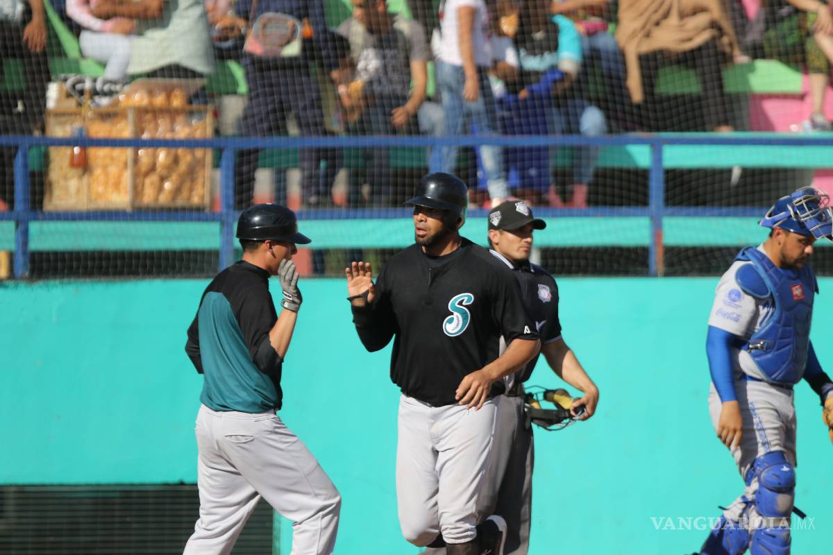 $!El Sarape forjó una gran victoria: Funden a Acereros