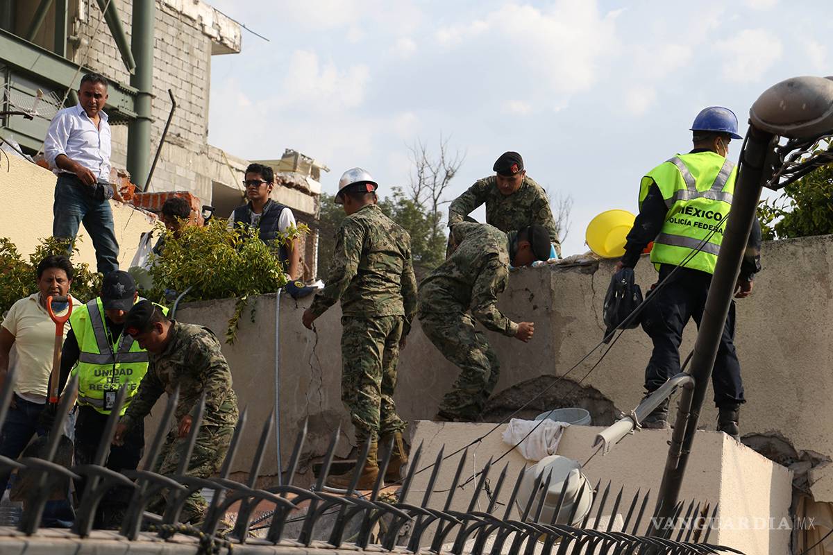 Empresarios ofrecen material para apoyar a damnificados por sismo
