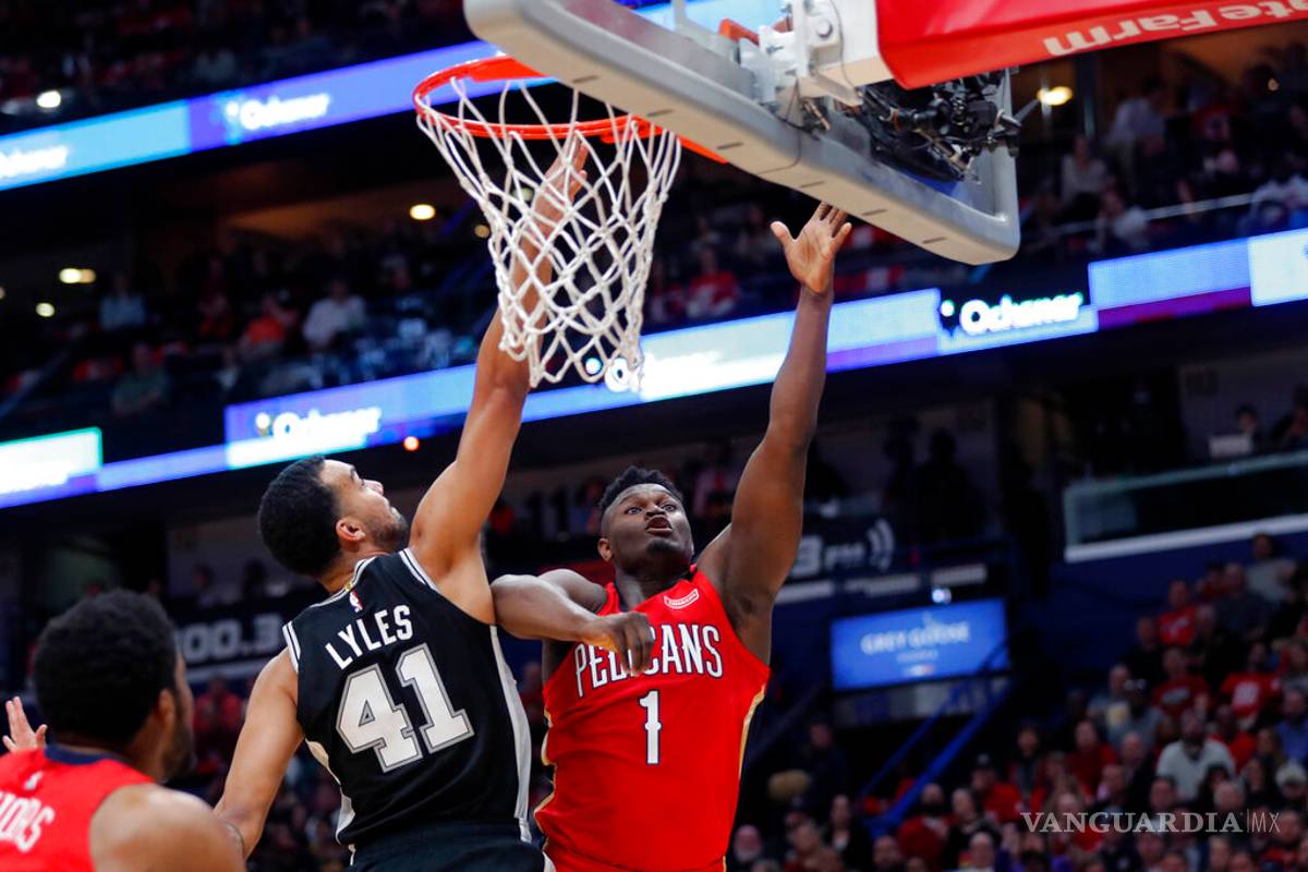 $!Zion Williamson dio sus primeras pinceladas de talento en su debut en la NBA