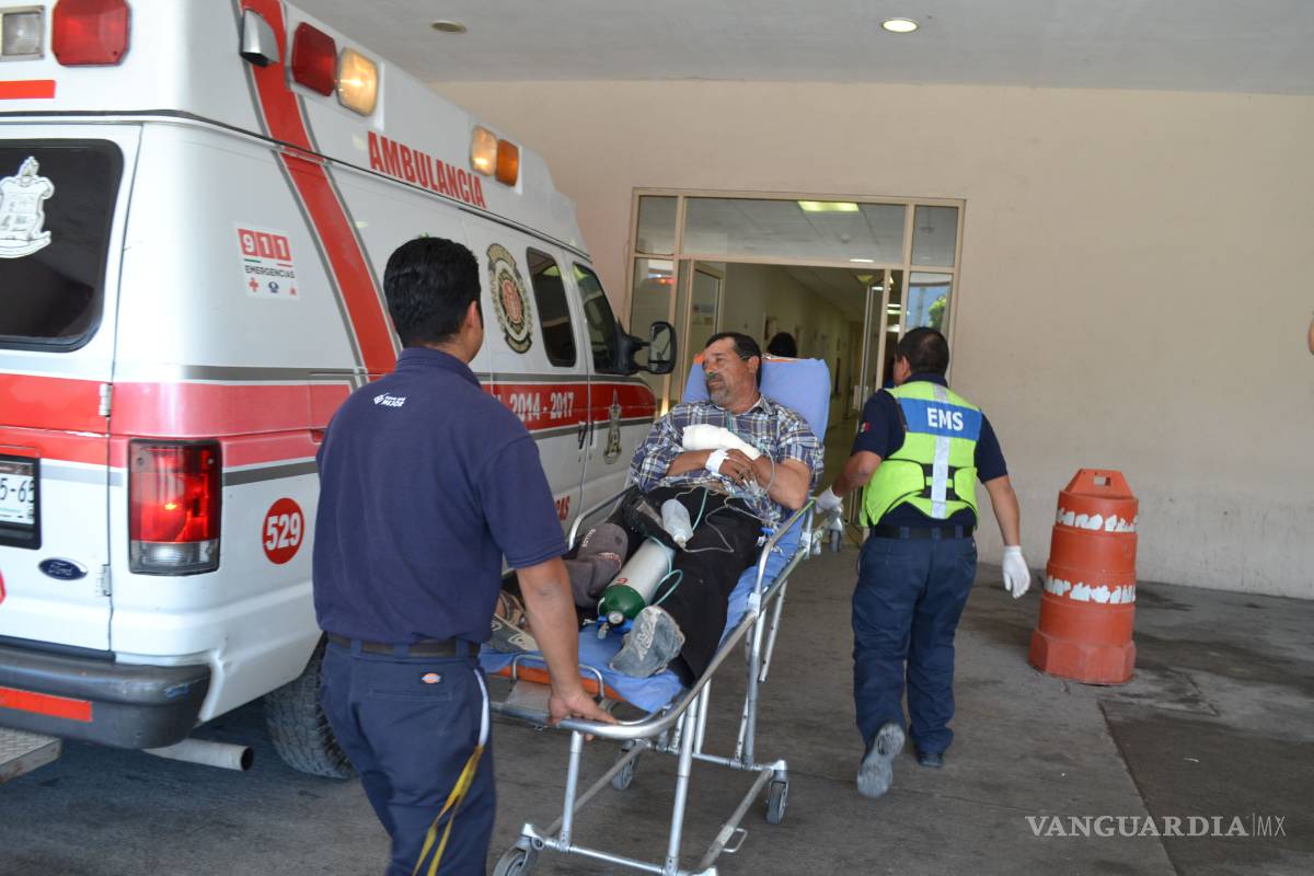 ¡Cuando los animales atacan!: serpiente de cascabel muerde a hombre; perro agrede a otro más en Saltillo