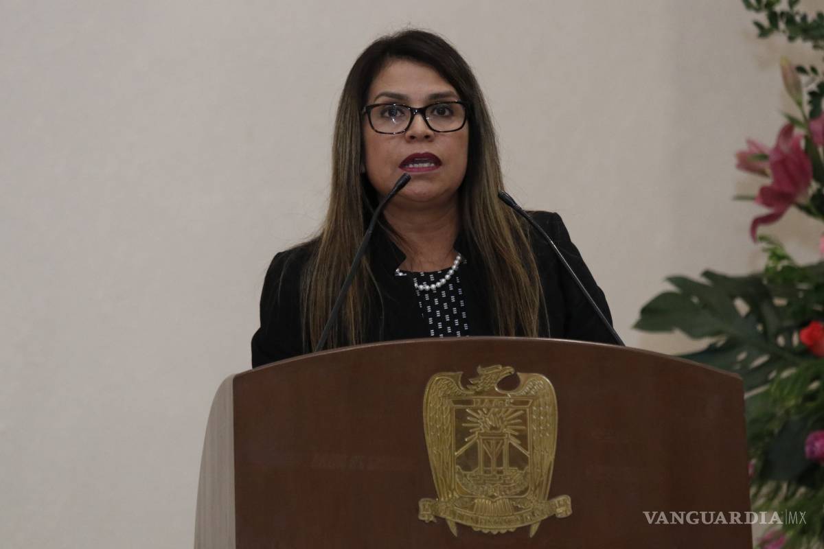 $!Elda Rodríguez toma protesta como secretaria general del STUAC en medio de reclamos a la anterior directiva