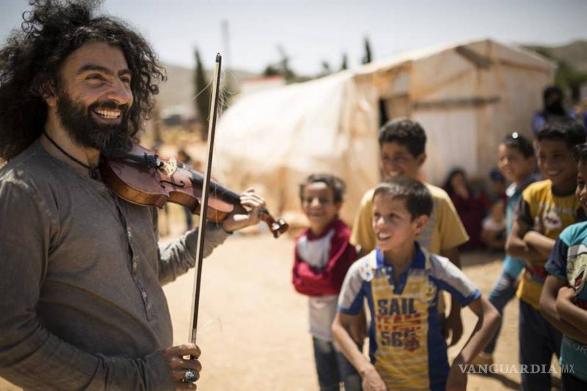 "No basta con dar de comer a refugiados, hay que darles un futuro”: Malikian