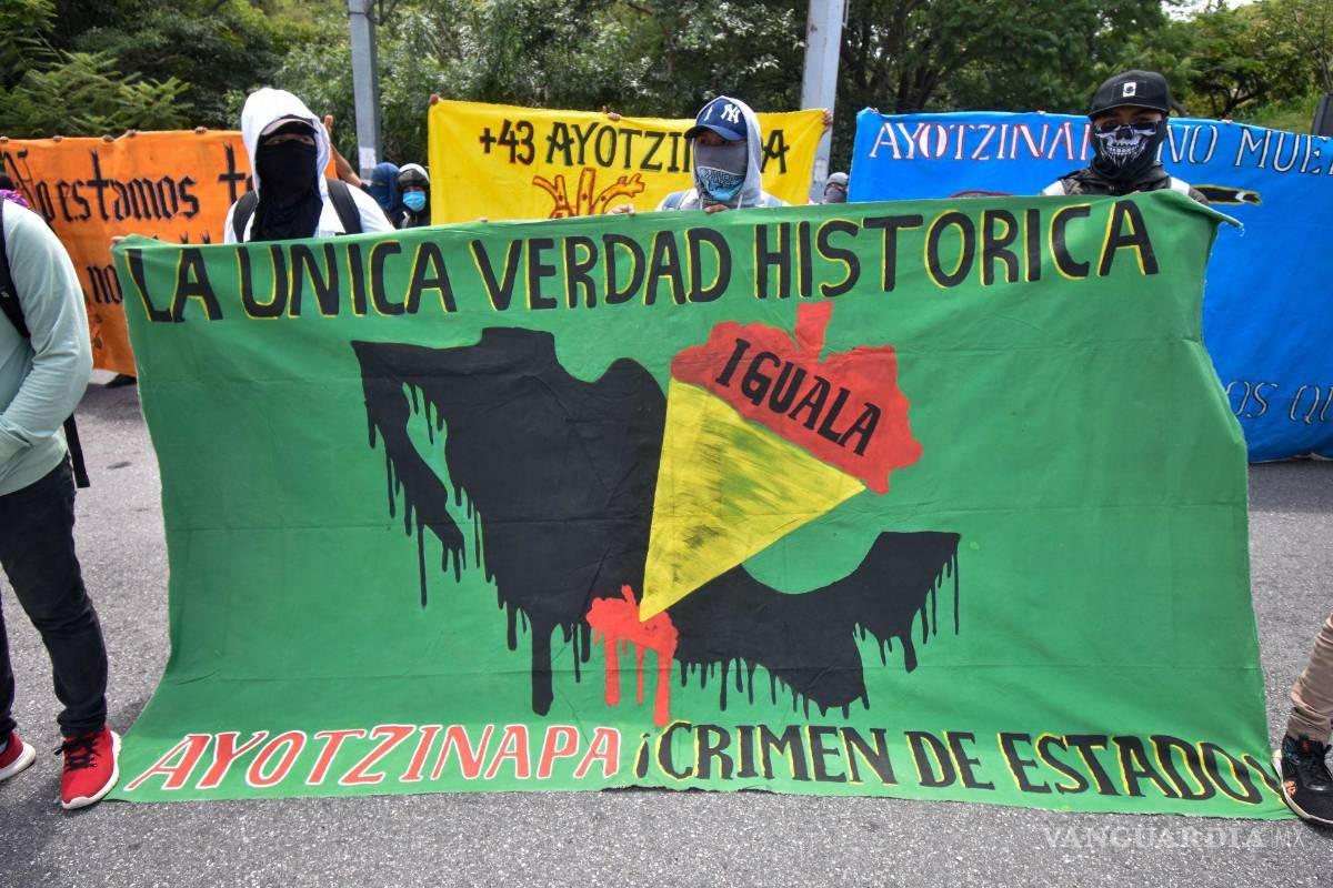 Ayotzinapa: el mundo al revés... a 9 años, más lejos de la verdad