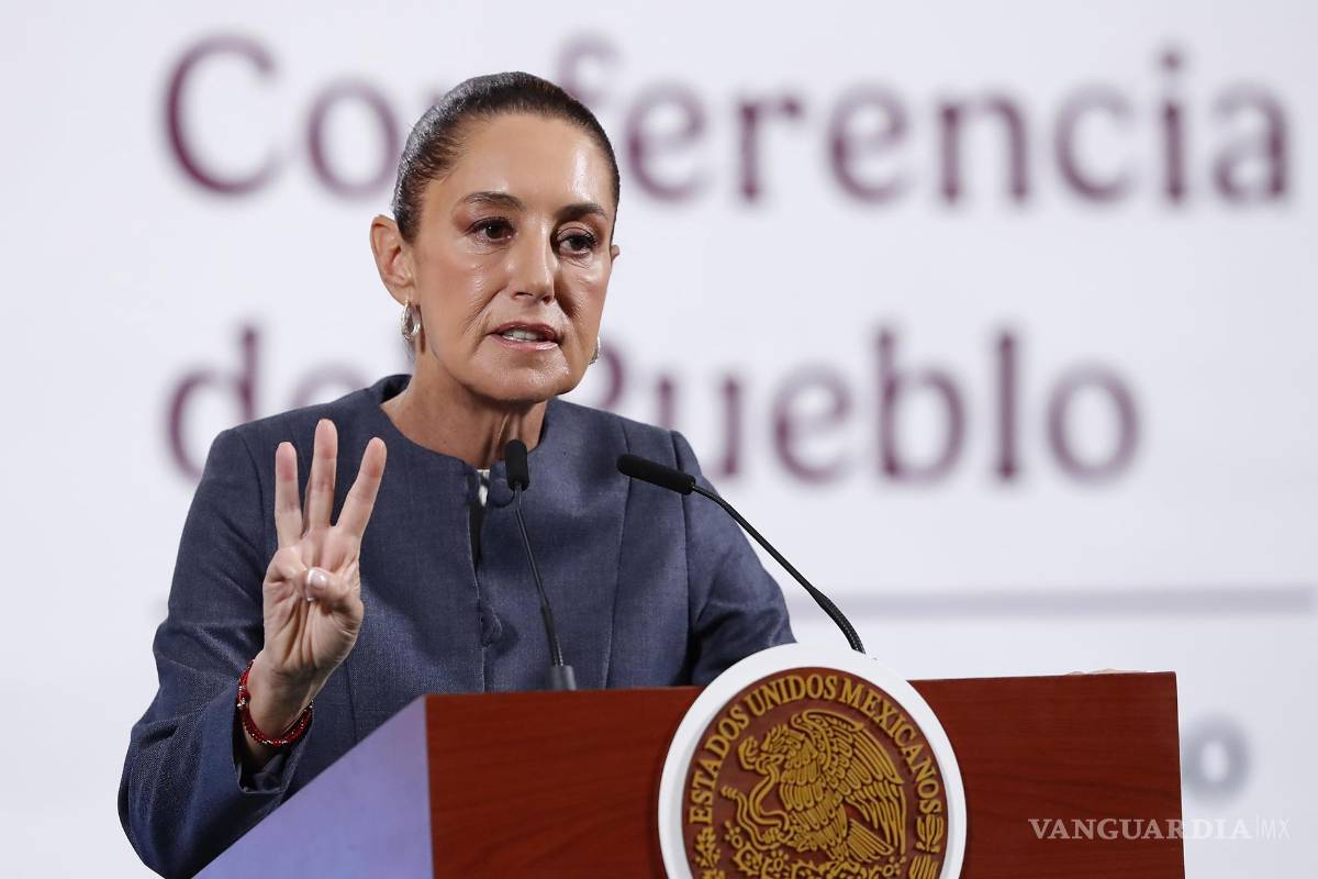 $!Para México el FMI pronostica una entrada en recesión con una contracción del PIB del 0.3 %. Claudia Sheinbaum expresó que su Gobierno no coincide con el FMI.