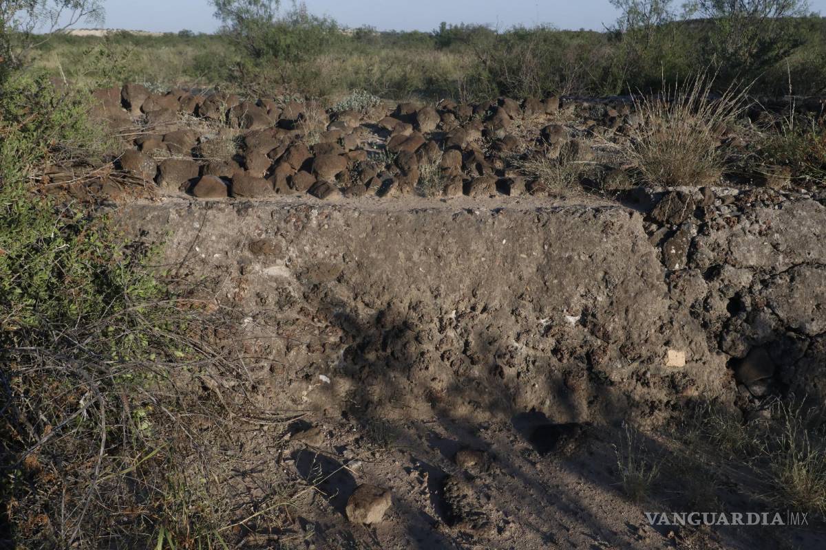 $!Actualmente El Hondo es un paisaje de ruinas, un mineral convertido en piedras; un desierto lleno de mezquites, huizaches, chaparros, gobernadoras, nopales.