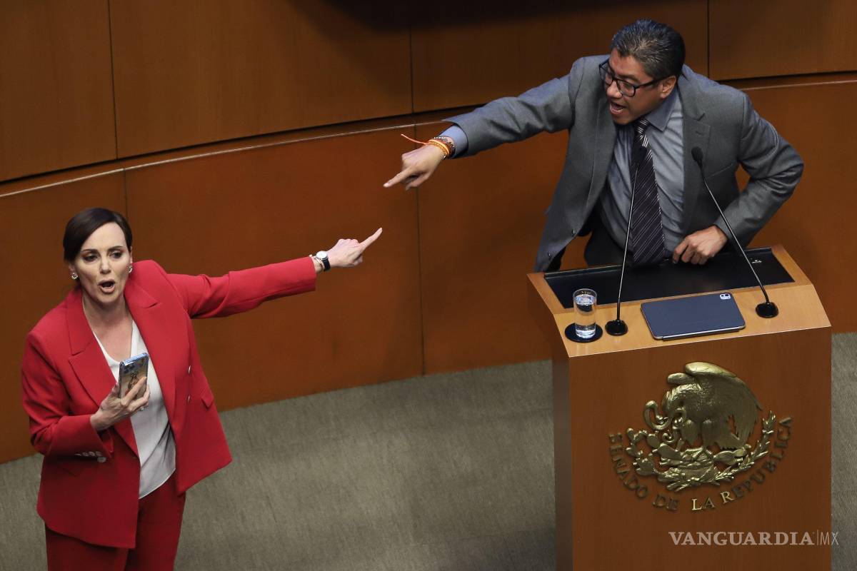 $!Durante la discusión, senadores del oficialismo y la oposición cruzaron señalamientos.