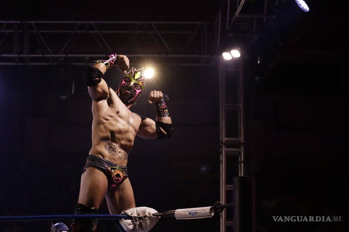 $!Función de Lucha libre y homenaje a Cassandro en el gimnasio Nazario Ortiz Garza.