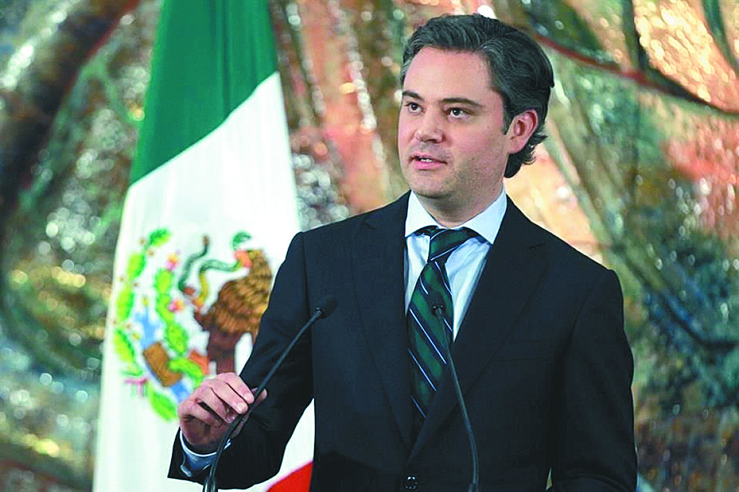 &quot;No se despedirá a los maestros que cumplan con un requisito&quot;: Nuño