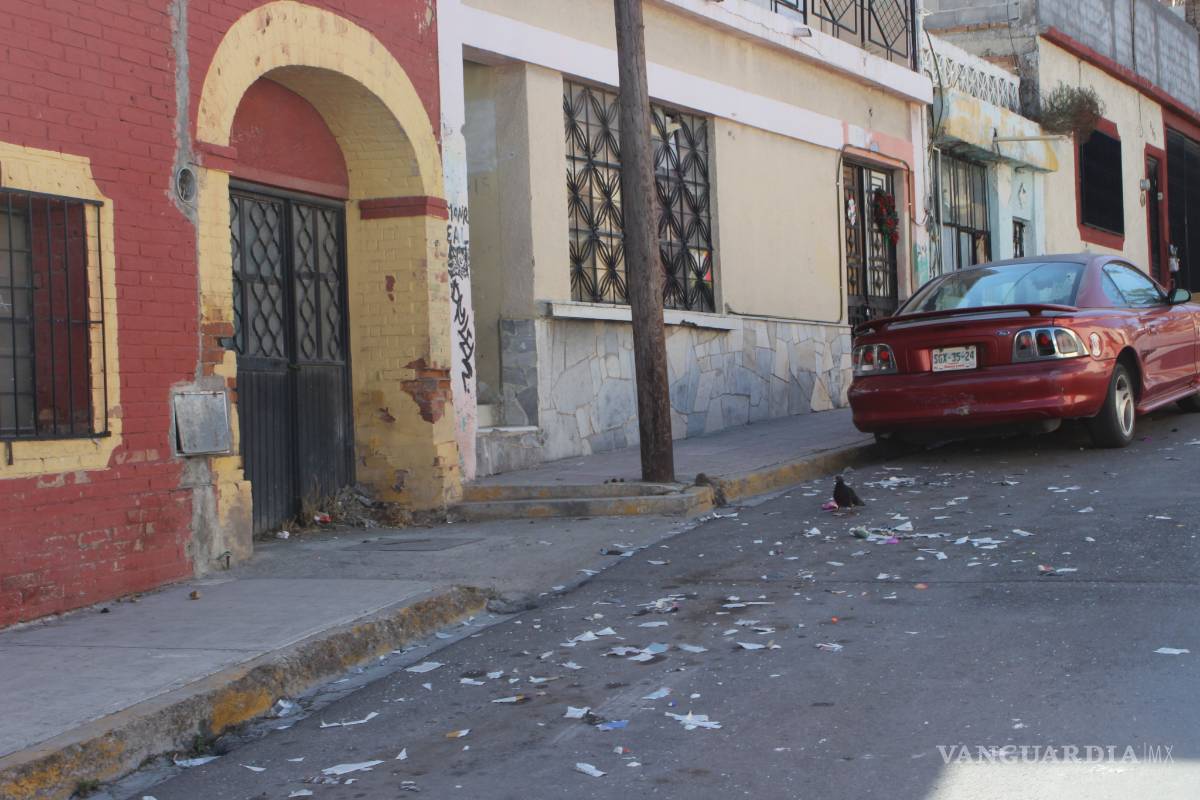Saltillo recibe la Navidad con calles hechas un basurero