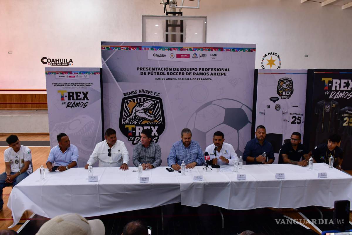 $!Autoridades municipales y empresarios presentaron el nuevo equipo “T-Rex”.