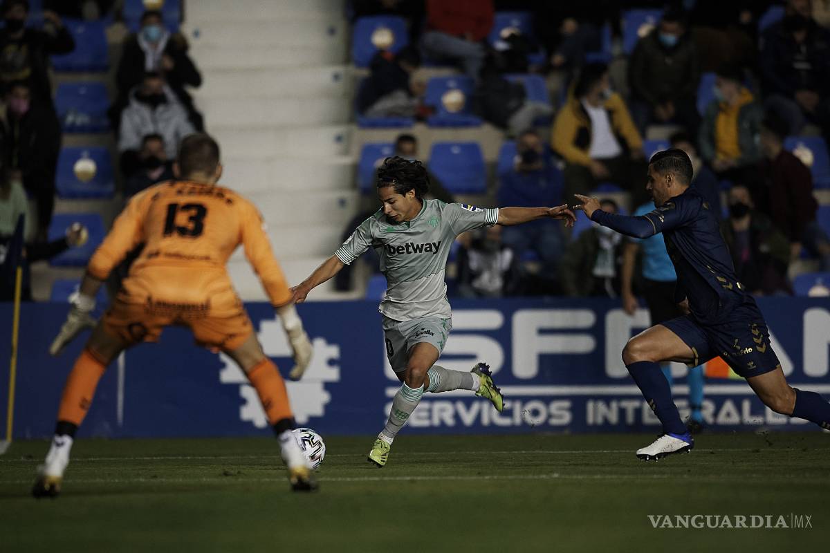 Betis avanza en la Copa del Rey con Guardado y Lainez en la cancha