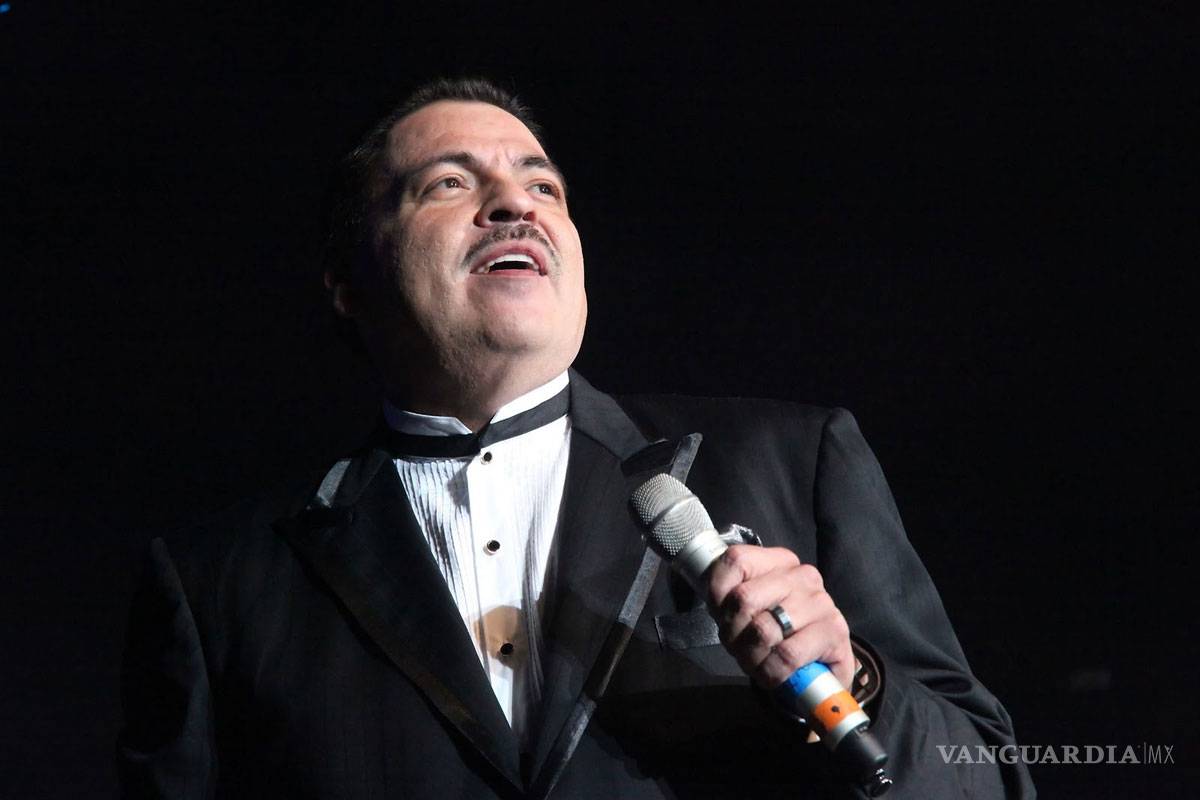 Detienen al cantante Julio Preciado en Sinaloa