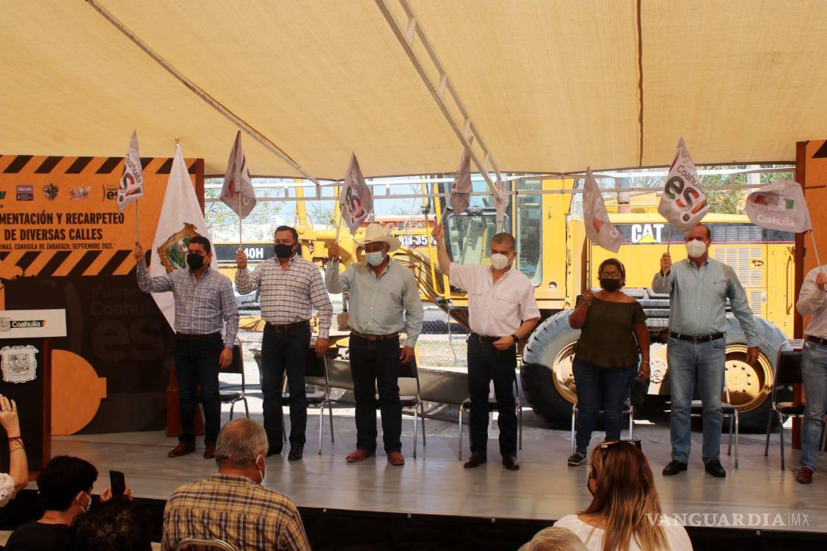 Entrega Gobernador de Coahuila, Miguel Riquelme, infraestructura ambiental y obras viales en la Carbonífera