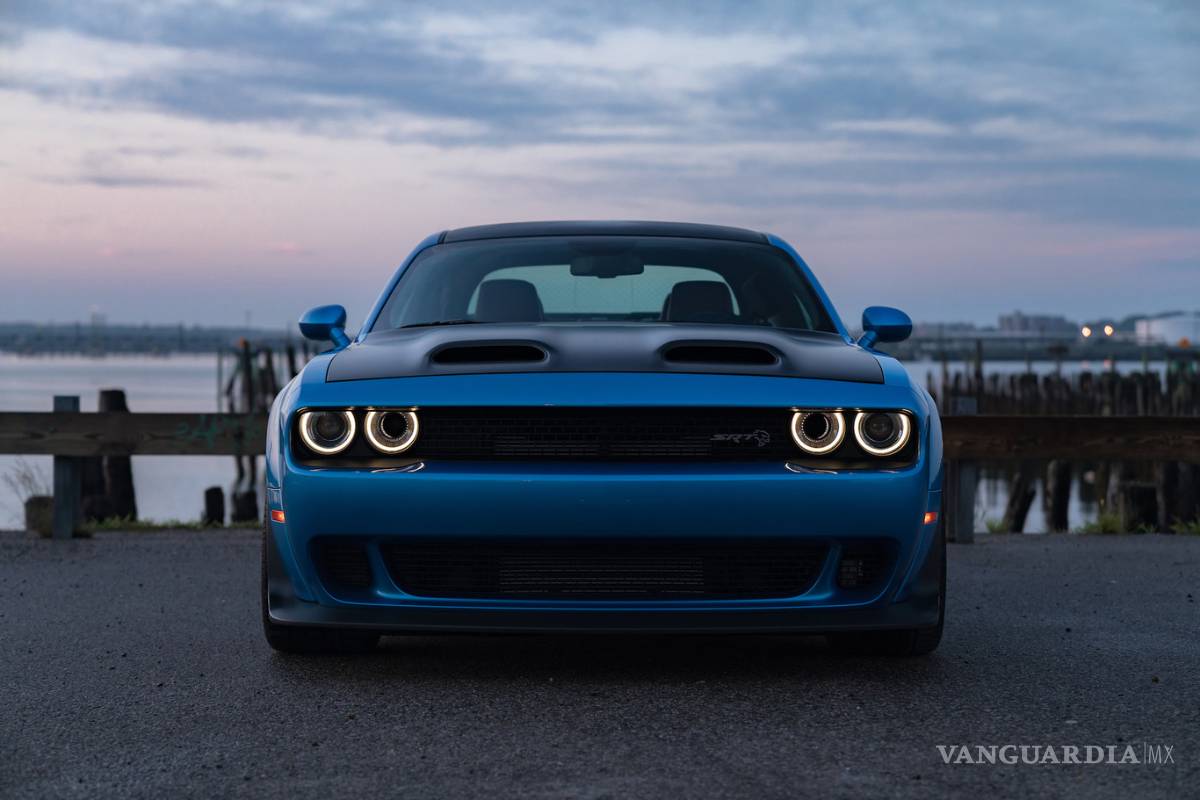 Los 797 hp del Dodge Challenger SRT Hellcat Redeye Widebody ya están disponibles en México