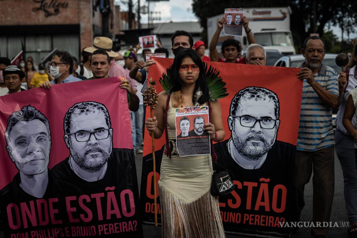 $!Prootesta por la desaparición del indigenista Bruno Pereira y el periodista inglés Dom Phillips en Manaos.