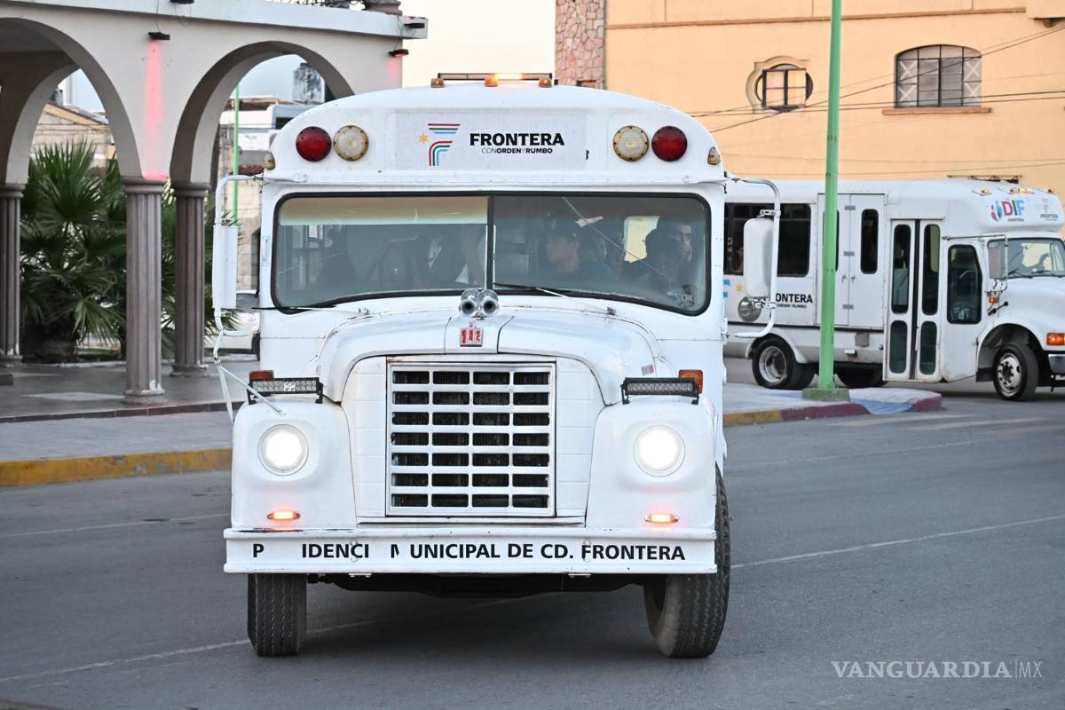 $!El EstudiaBus busca reducir los gastos de transporte y facilitar que los jóvenes continúen con sus estudios.