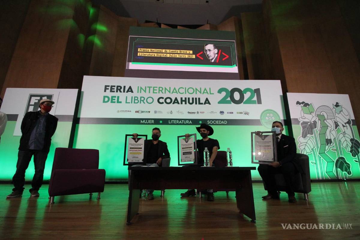 $!Entre charlas y confesiones, entregan Premio Julio Torri 2020-2021