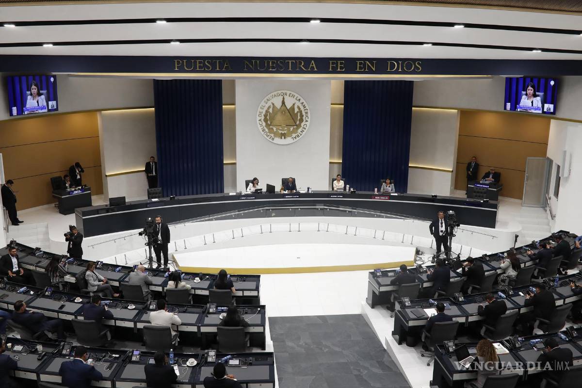 Congreso salvadoreño da luz verde para que Nayib Bukele pueda reelegirse de forma indefinida