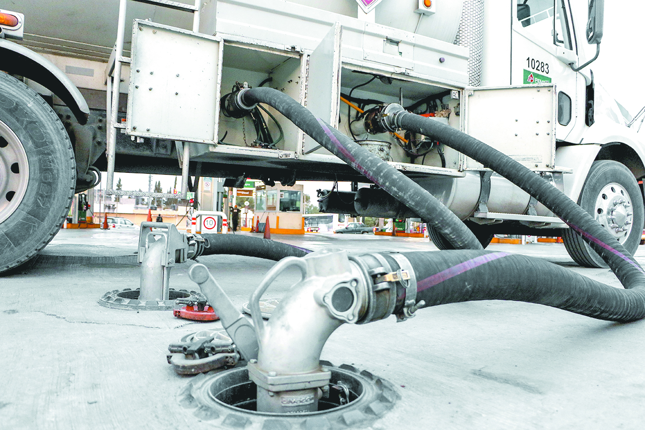 Se encarece 2 pesos la gasolina regular en Saltillo