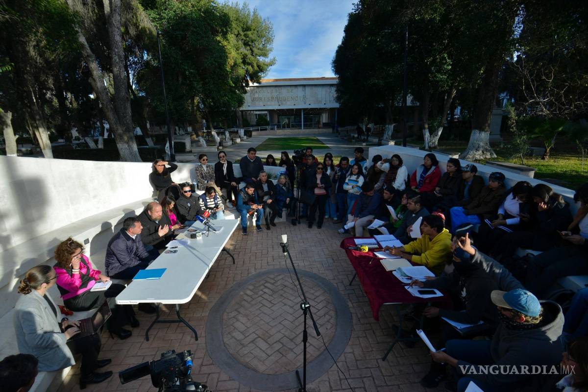 $!En la reunión estuvieron presentes representantes de la Comisión de Derechos Humanos del Estado de Coahuila y la Asociación Fray Juan de Larios.