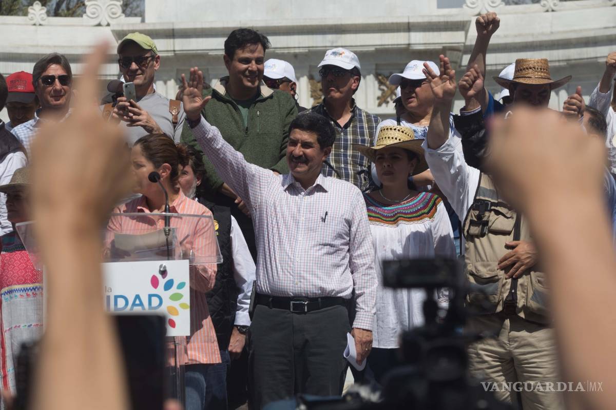 $!Con 56 mil firmas, ciudadanos piden a la PGR extradición de César Duarte