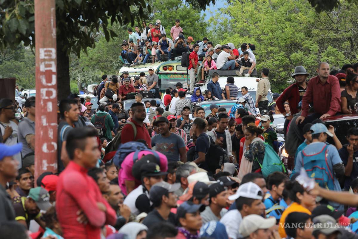 Casi la mitad de los mexicanos está de acuerdo con la entrada de migrantes al país : encuesta